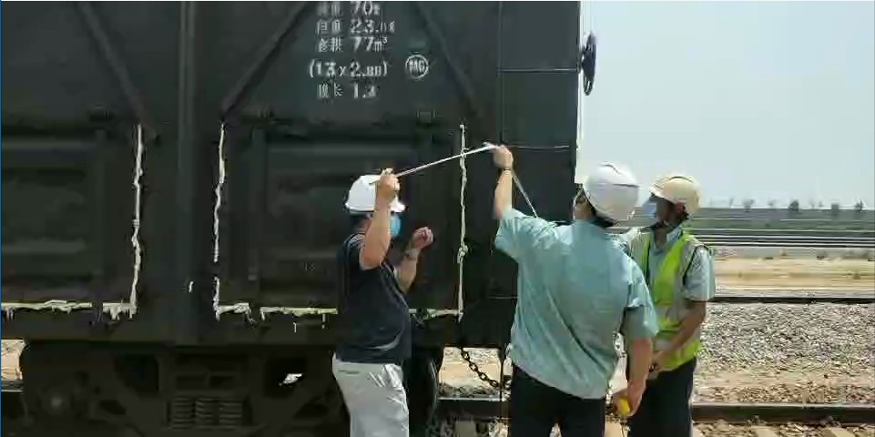 火車(chē)驗(yàn)車(chē)升降平臺(tái)現(xiàn)場(chǎng)